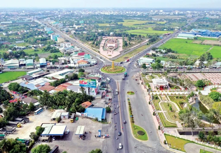Liên tục được đầu tư hạ tầng kết nối với Tp.HCM và các tỉnh Đông Nam Bộ, bất động sản Long An có nhịp tăng mới sau khoảng thời gian im ắng