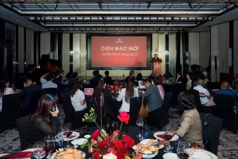 Nam Long gặp 50 sàn phân phối
